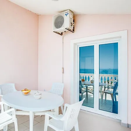 Apartment Blue Ocean *