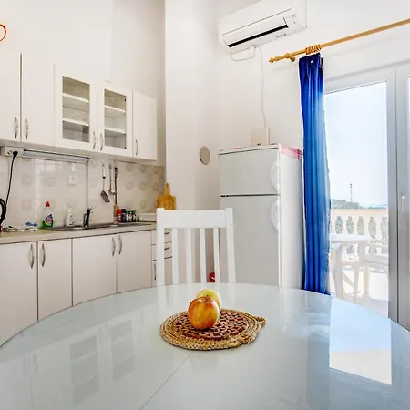 Blue Ocean Apartment *